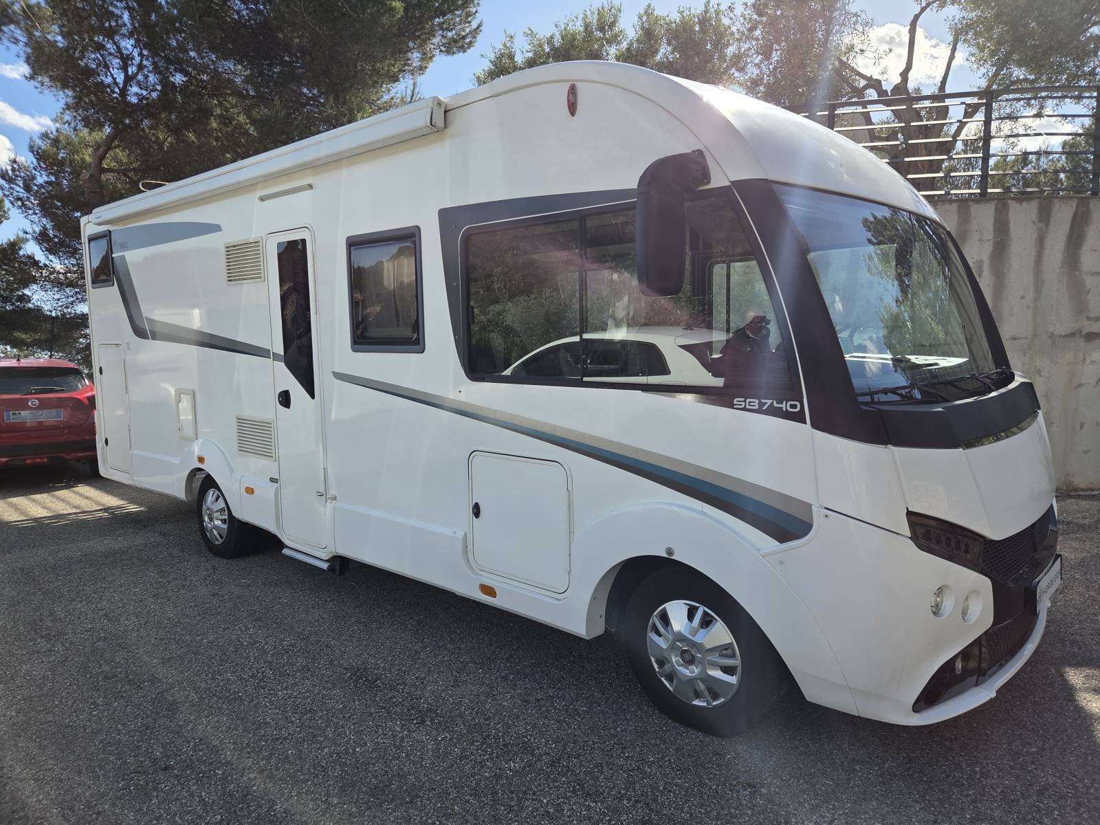 Vente d'un camping car d'occasion ITINEO SB 740- Fiat Ducato 2,3l 140ch- 5 places CG- Lit superposés, pavillon et dinette visible à St Chamas dans les Bouches-du-Rhône