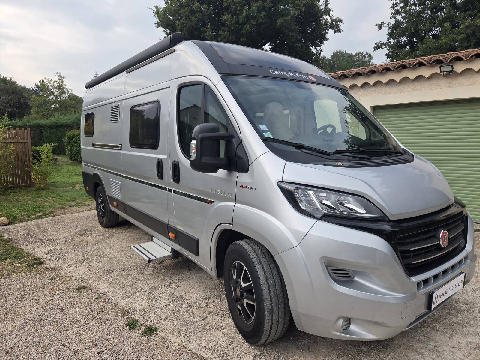 Vente d'un fourgon CAMPEREVE Magellan 746 Limited- Fiat Ducato 2,3l 140ch- 4 places CG- Lits jumeaux visible à Jouques dans les Bouches-du-Rhône