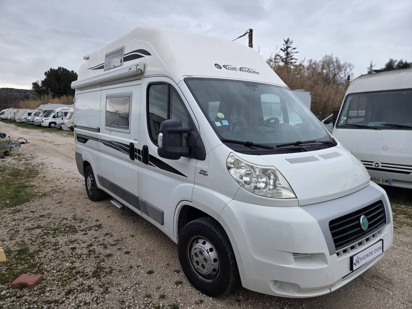 Vente d'un fourgon d'occasion FONT VENDOME BEL HORIZON- Fiat Ducato 2,3l 130ch- 4 places CG- Première main- Chauffage carburant visible à Gignac La Nerthe région PACA