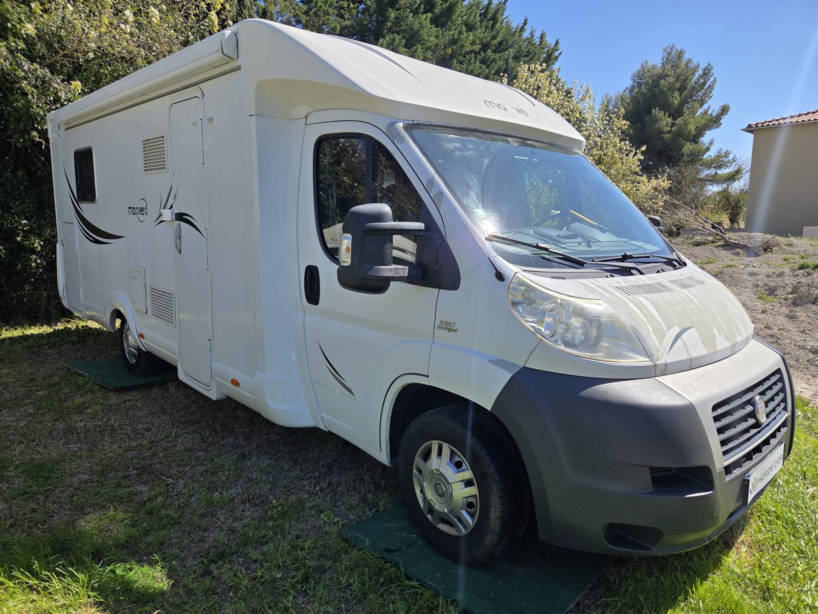 Vente d'un camping car d'occasion profilé MOOVEO P7 TC- Fiat Ducato 2,3l 130ch- 4 places CG- Lit central et lit dinette visible à Mollégès ( 13)