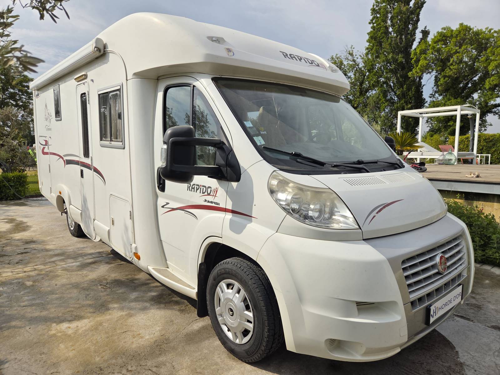 Vente d'un camping car d'occasion RAPIODO 7093 C LE RANDONNEUR-CITROEN JUMPER 3,0l 160ch- Châssis Al-ko- Lit transversal et lit dinette visible à Eyguières région PACA
